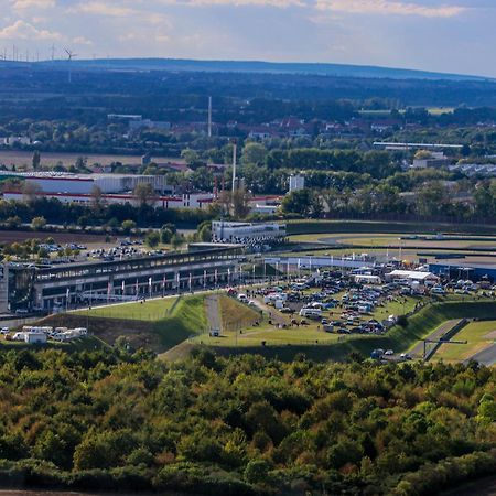 Hotel Motorsport Arena 오쉐르슬레벤 외부 사진