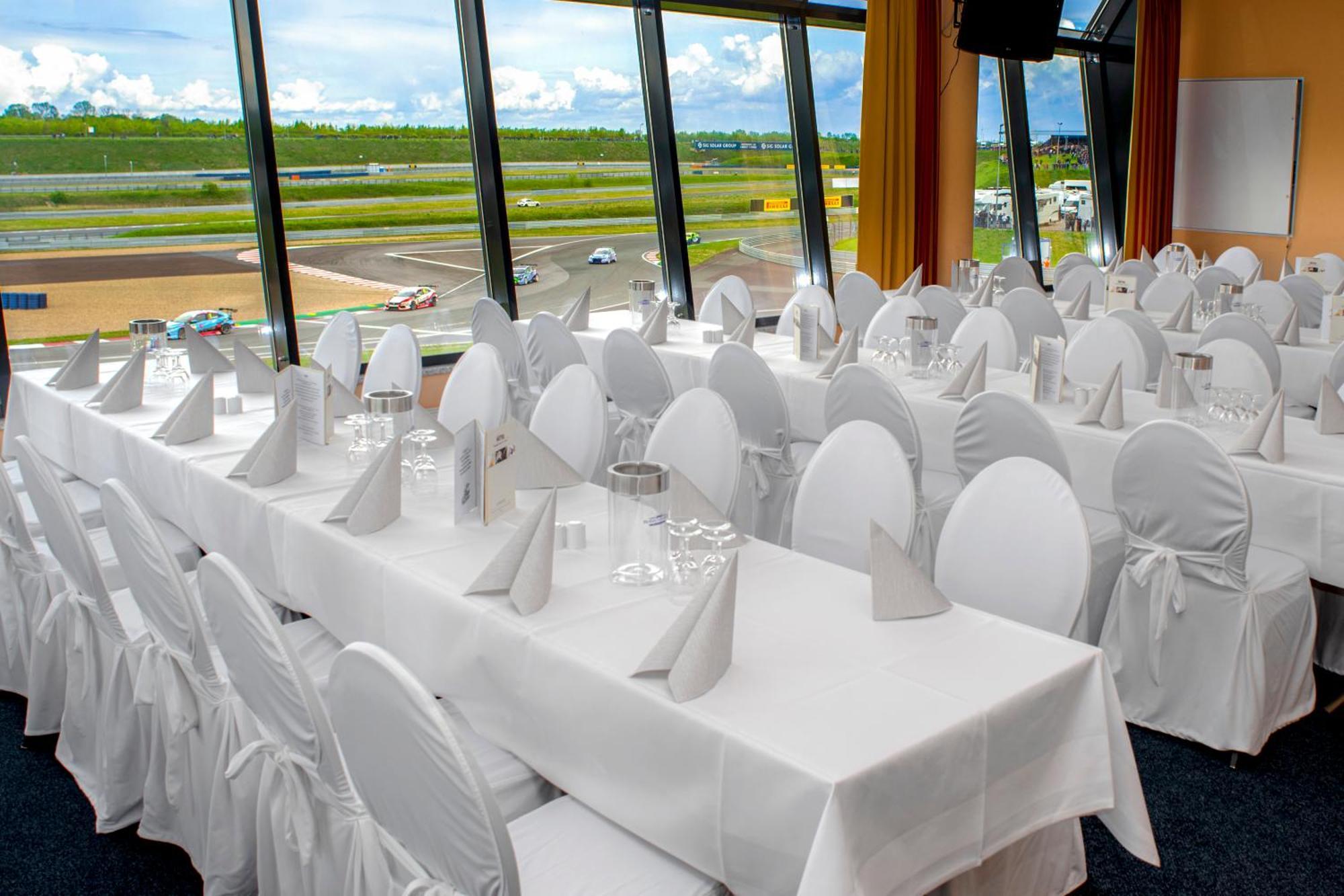 Hotel Motorsport Arena 오쉐르슬레벤 외부 사진